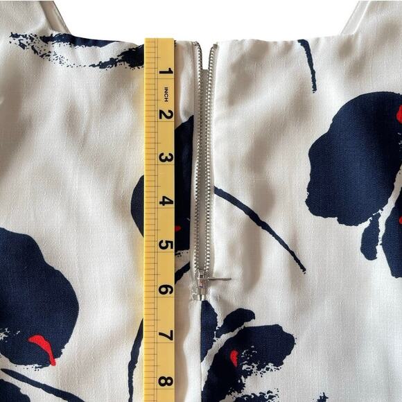 Lucy Paris White Navy Floral Print Sleeveless Cropped Blouse Top - Size Large - Picture 8 of 13